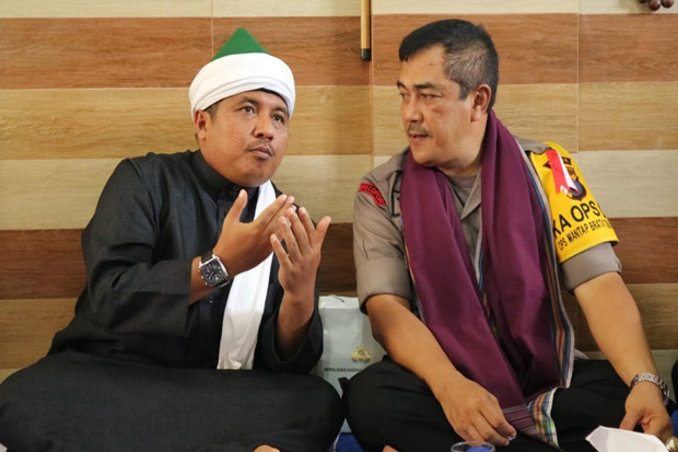 Tuan Guru Batak Ajak...