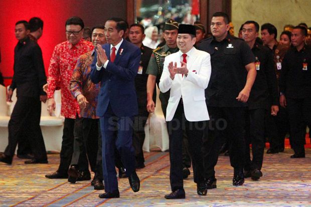 Tagar #HTmenangkanjokowi...