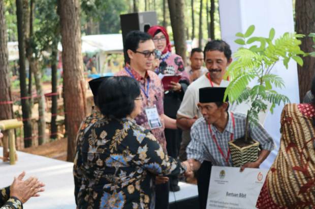 Perhutani Tuan Rumah...