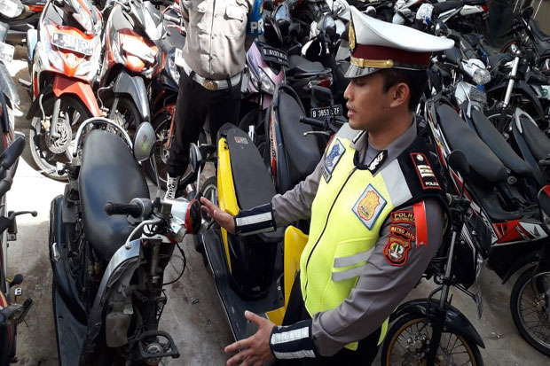 Penjelasan Dedengkot...