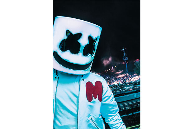 DJ Marshmello Bereksplorasi...