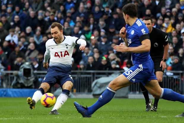 Tottenham Menjauh dari...