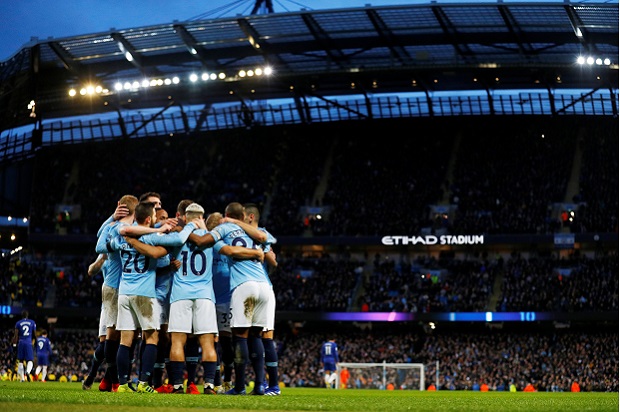 Manchester City Tendang...