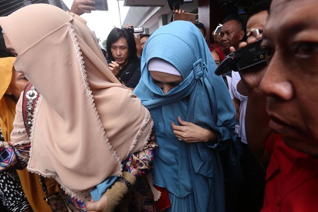 Keluar dari Rutan Medaeng,...