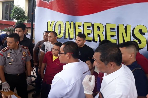 Perampok dan Pembunuh...