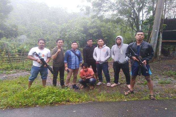 Polisi Bekuk Pembunuh...