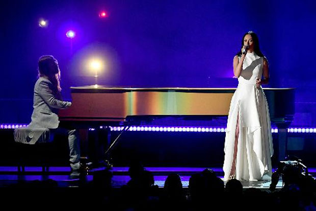 Panen Grammy Awards,...