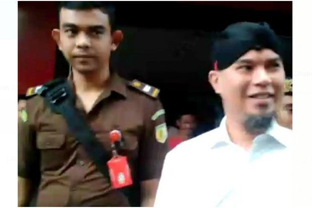 Ikuti Sidang Ketiga...