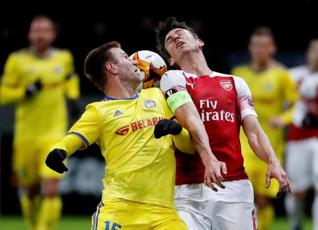 Babak I: Gawang Arsenal...