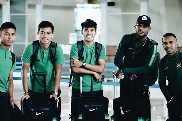 Bertolak ke Kamboja,...