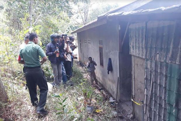 Polisi Usut Identitas...