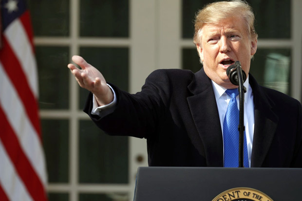 Trump Deklarasikan Keadaan...