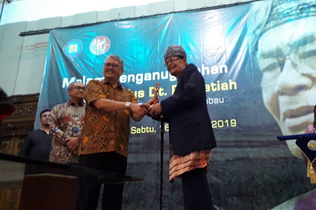 Yus Datuak Parpatiah...