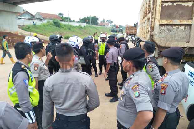 Gerebek Area Balap Liar,...