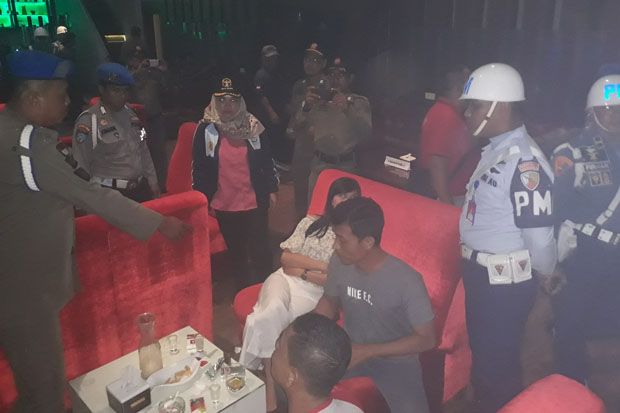 24 Orang Terjaring Razia...