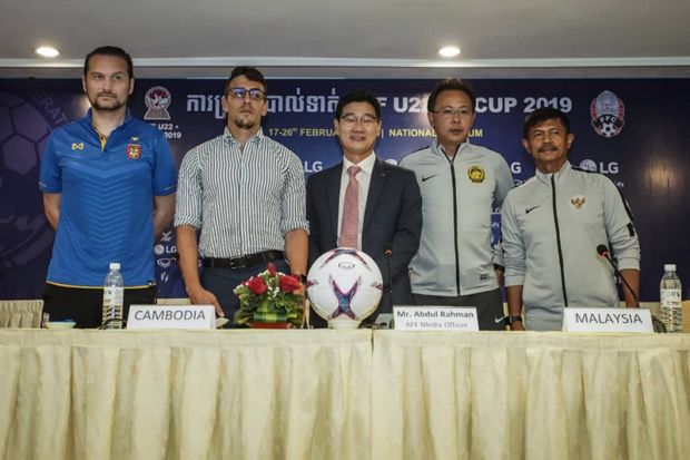 Myanmar Deg-degan Hadapi...