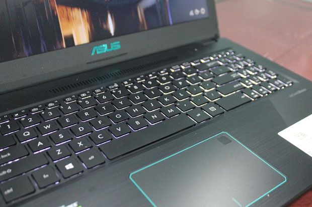 VivoBook Pro F570Z,...