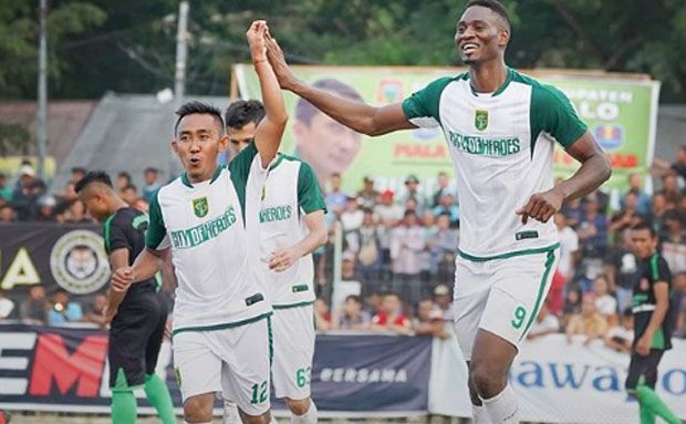 Satu Kaki Persebaya...