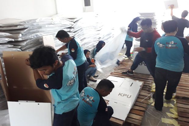 6 Kotak Suara Ditemukan...