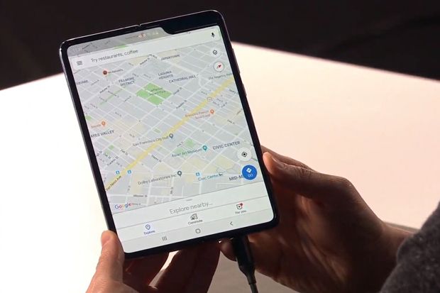 Galaxy Fold Meluncur,...