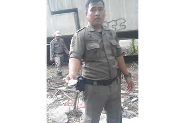 Sisir Kawasan Kumuh,...