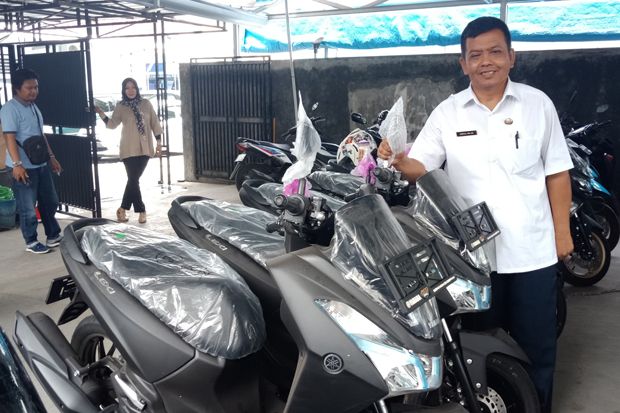 Pemkab Pangandaran Distribusikan...