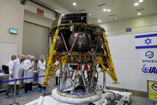 Israel Bersiap Luncurkan...