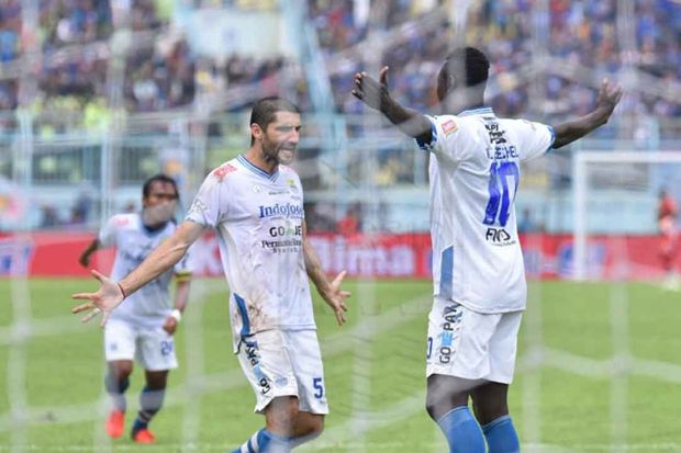 Persib Bandung Depak...