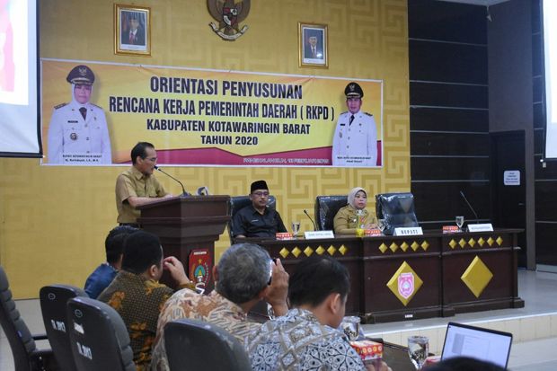 Bupati Kobar Nurhidayah:...