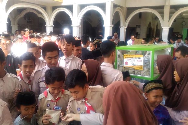 Gerobak Sedekah, Semua...