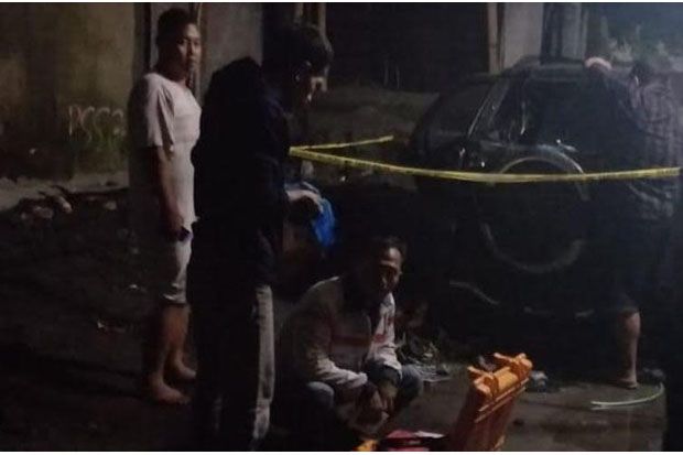 Teror Pembakaran Kendaraan...