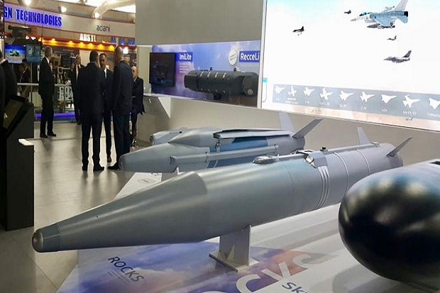 Israel Luncurkan Rudal...