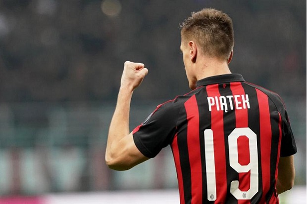 Krzysztof Piatek, Predator...