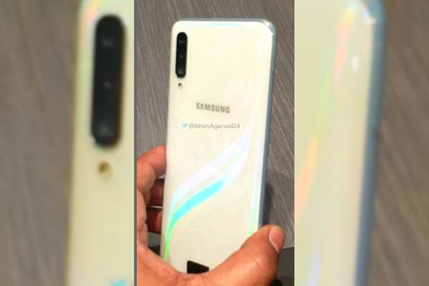 Samsung Galaxy A50 Muncul...
