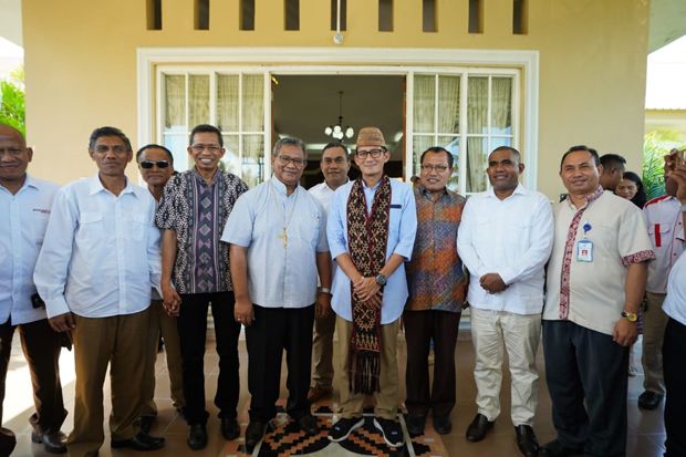 Sandi Dinasehati Uskup...