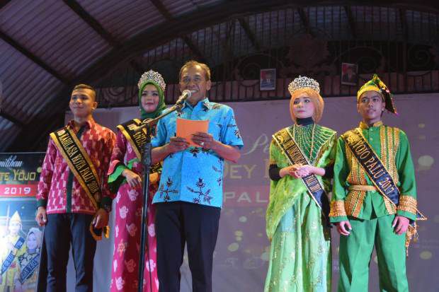 Wali Kota Palu Hidayat...