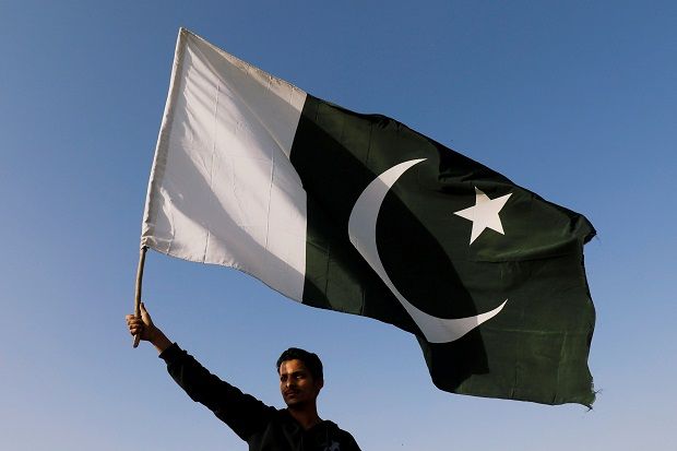 Balas Serangan, Pakistan...