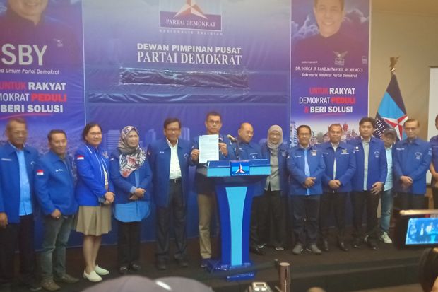 Ani Yudhoyono Sakit,...