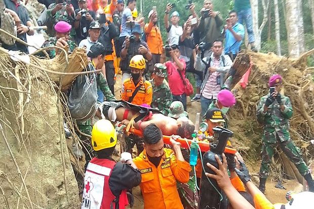 Korban Tewas Akibat...