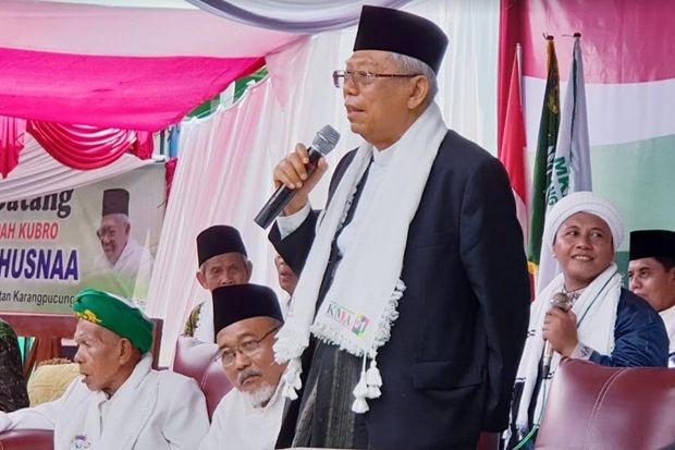 Di Hadapan Warga Cilacap,...