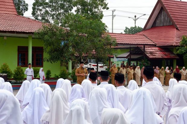 Wabup Kobar Ahmadi Riansyah...