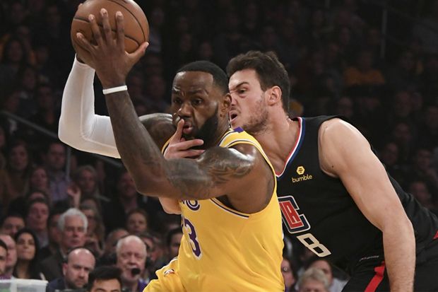 Kalahkan Lakers, Clippers...