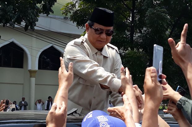 Tiba di Kantor Persis,...