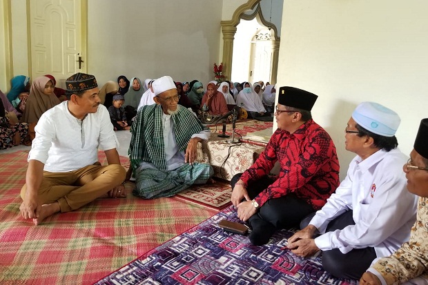 Ulama Kharismatik Aceh...