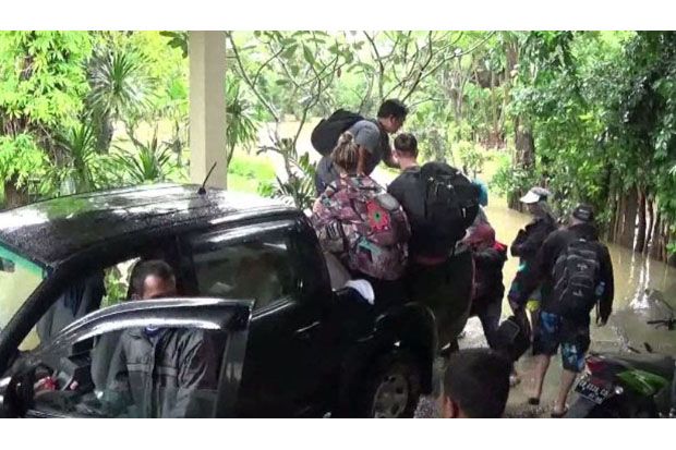 Labuan Bajo Banjir,...
