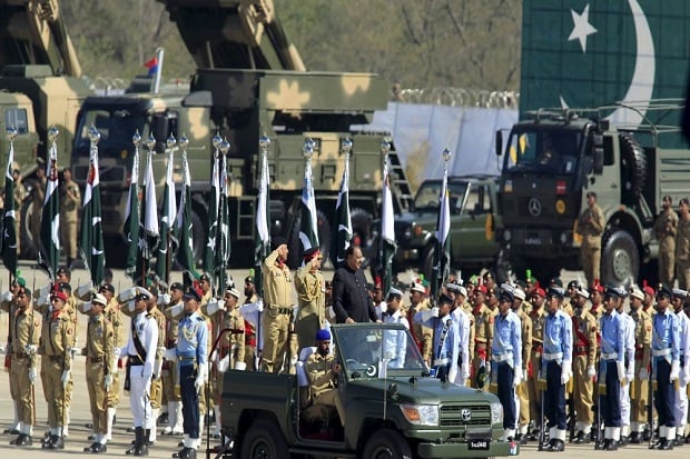 India dan Pakistan Sama-sama...