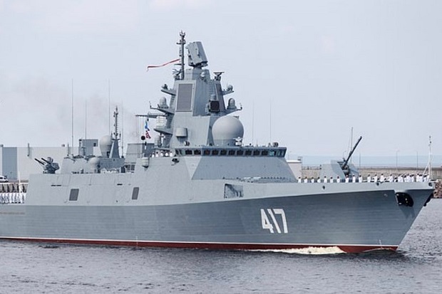 Kapal Perang Rusia dengan...
