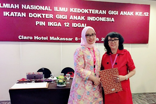 Ratna Octavian Perkenalkan...