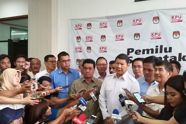 Sambangi KPU, Kubu Prabowo...