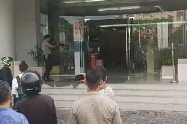 Kantor BNI Disatroni...
